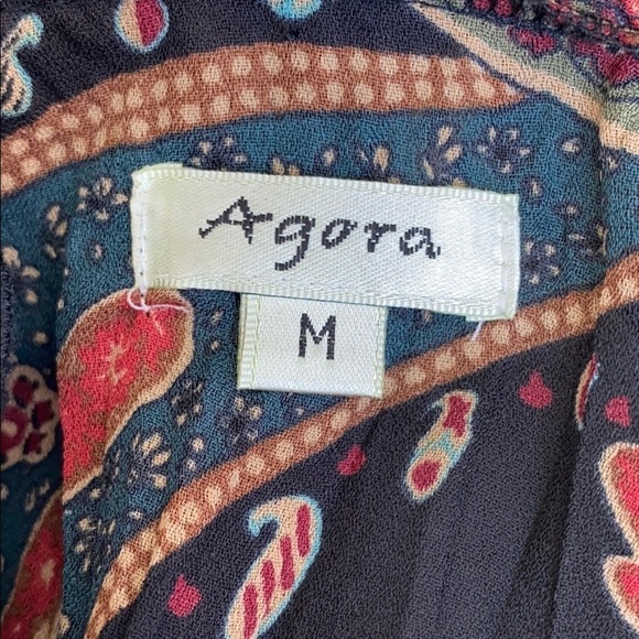 H: AGORA SzM Ruffle Blouse with Beads & Fabric Flower - Picture 6 of 8